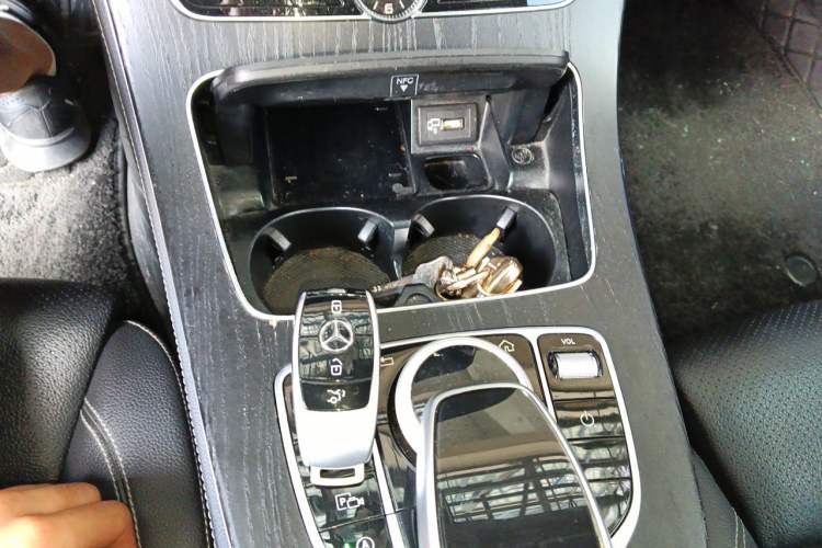 Used Mercedes-Benz E-Class 2018 Facelift E 200 L Sport Edition Vehicle Key