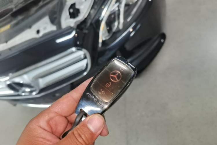 Used Mercedes-Benz E-Class 2018 Facelift E 200 L Sport 4MATIC Vehicle Key