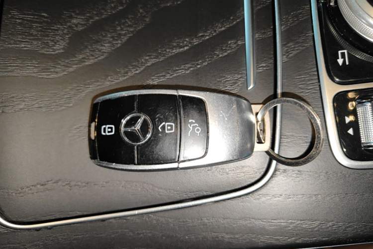 Used Mercedes-Benz E-Class 2018 Restyled E 300 L Sport Luxury Edition Vehicle Key