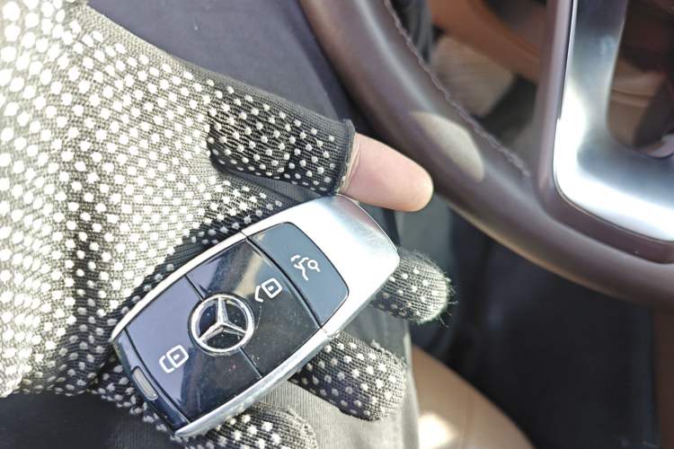 Used Mercedes-Benz E-Class 2018 E 300 L Luxury Model Vehicle Key