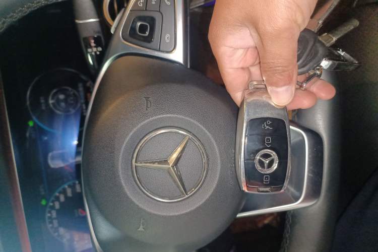 Used Mercedes-Benz E-Class 2018 Restyled E 300 L Sport Luxury Edition Vehicle Key