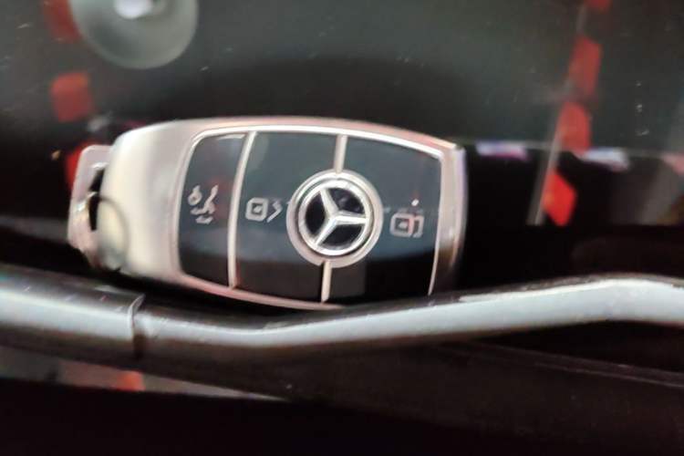 Used Mercedes-Benz E-Class 2018 E 200 L Sport Edition Vehicle Key