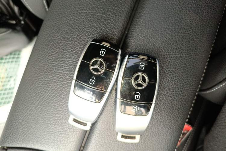 Used Mercedes-Benz E-Class 2018 E 300 L Sport Luxury Edition Vehicle Key