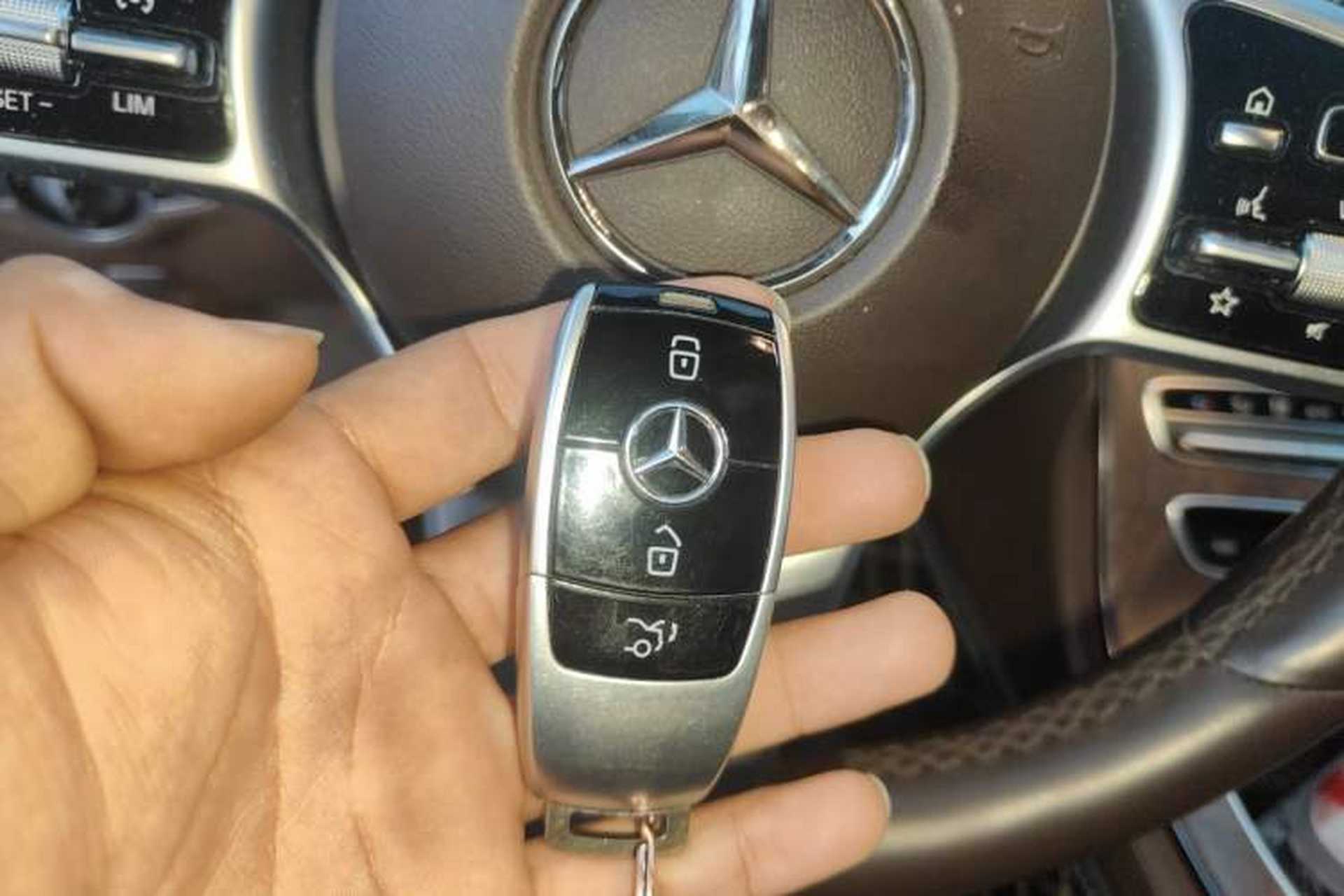Used Mercedes-Benz E-Class 2018 Facelifted E 300 L Stylish Version Vehicle Key