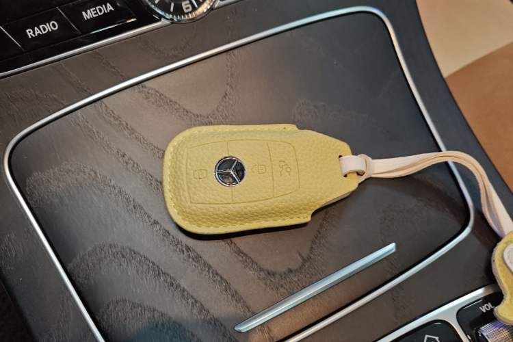 Used Mercedes-Benz E-Class 2018 E 200 Sport 4MATIC Vehicle Key