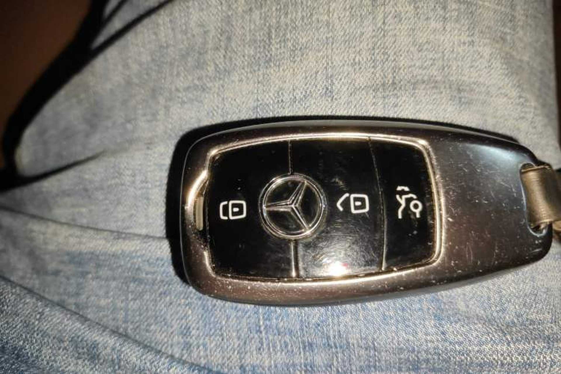 Used Mercedes-Benz E-Class 2018 Restyled E 300 L Sport Luxury Edition Vehicle Key