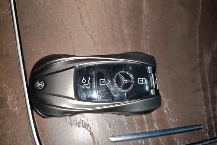 Used Mercedes-Benz E-Class 2018 E 200 L Vehicle Key