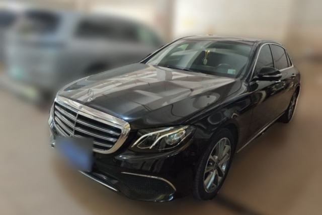 Używany Mercedes-Benz E-Class 2018 Facelift E 300 L Luxury Edition