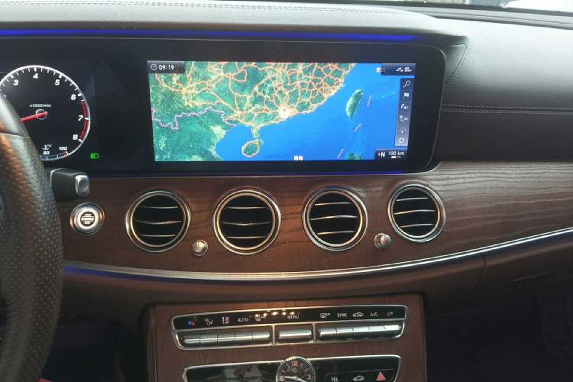 Used Mercedes-Benz E-Class 2018 E 200 L Audio And AC Panel