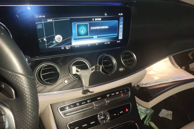 Used Mercedes-Benz E-Class 2018 Facelift E 200 L Sport Edition Audio And AC Panel
