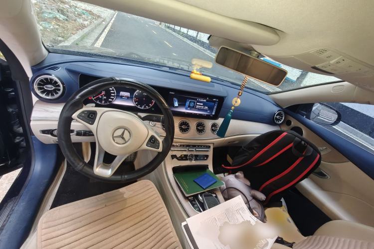 Used Mercedes-Benz E-Class 2018 E 200 Coupe Center Console