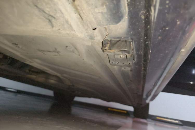 Used Mercedes-Benz E-Class 2018 E 200 L Sport Edition Chassis Front Left