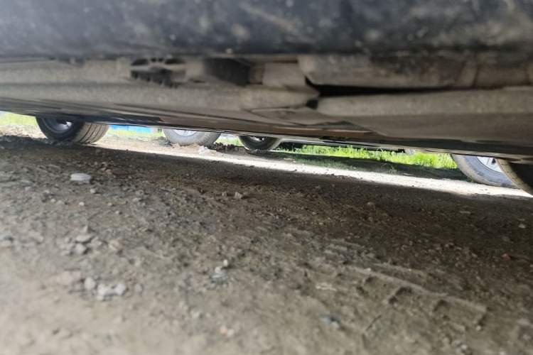 Used Mercedes-Benz E-Class 2018 Facelift E 200 L Chassis Front Right