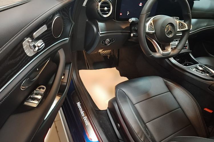 Used Mercedes-Benz E-Class 2018 Restyled E 300 L Sporty and Stylish Edition Driver Seat
