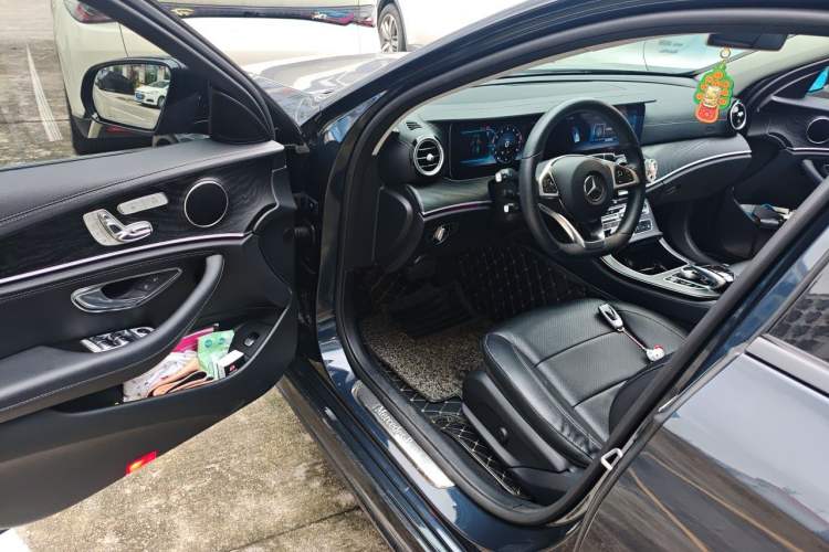 Used Mercedes-Benz E-Class 2018 Restyled E 300 L Sport Luxury Edition Driver Seat