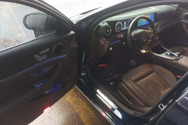 Used Mercedes-Benz E-Class 2018 E 200 L Driver Seat