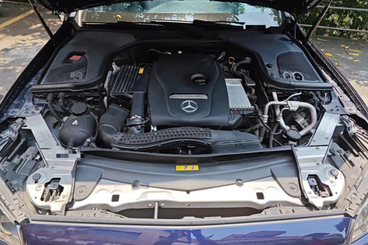 Used Mercedes-Benz E-Class 2018 E 300 Sport Edition Engine Bay