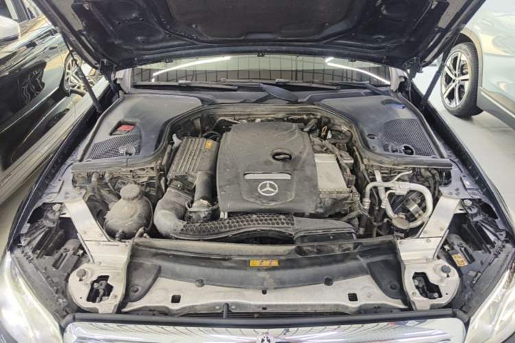 Used Mercedes-Benz E-Class 2018 Facelifted E 300 L Stylish Version Engine Bay