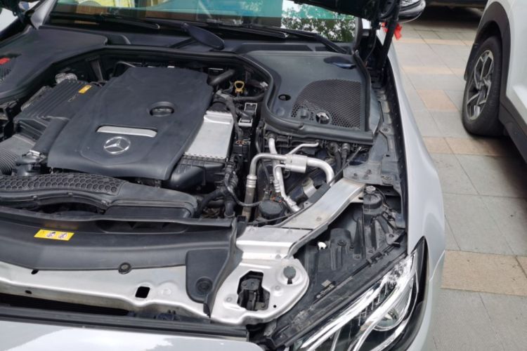 Used Mercedes-Benz E-Class 2018 E 200 Coupe Engine Bay Left