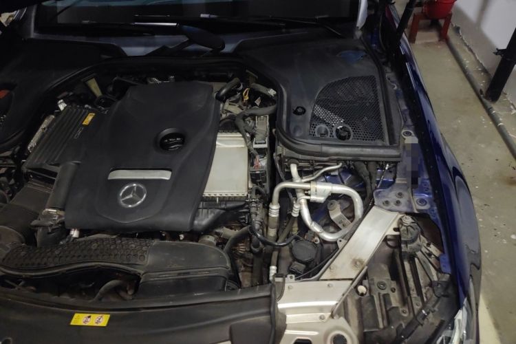Used Mercedes-Benz E-Class 2018 E 300 L Luxury Model Engine Bay Left