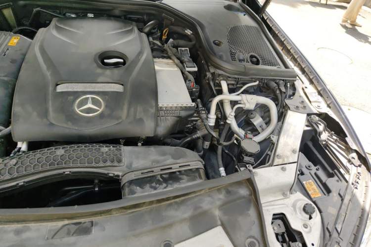 Used Mercedes-Benz E-Class 2018 E 300 L Sporty and Stylish Model Engine Bay Left