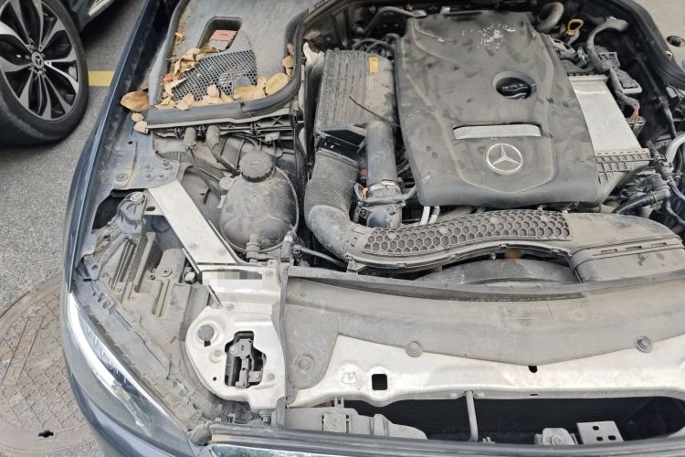 Used Mercedes-Benz E-Class 2018 Facelift E 200 L Engine Bay Right