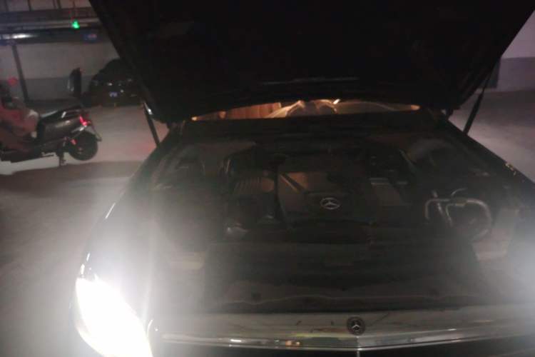 Used Mercedes-Benz E-Class 2018 Facelift E 200 L Engine Bay Right