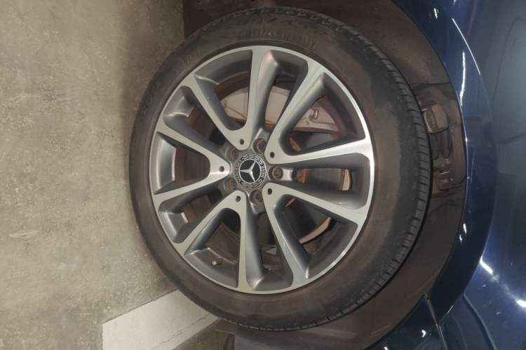Used Mercedes-Benz E-Class 2018 E 300 L Luxury Model Exterior 1