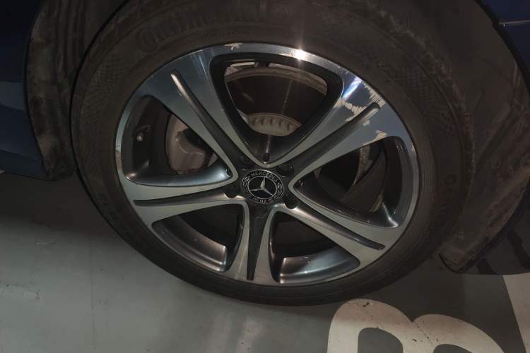 Used Mercedes-Benz E-Class 2018 Facelift E 200 L Sport Edition Exterior 1