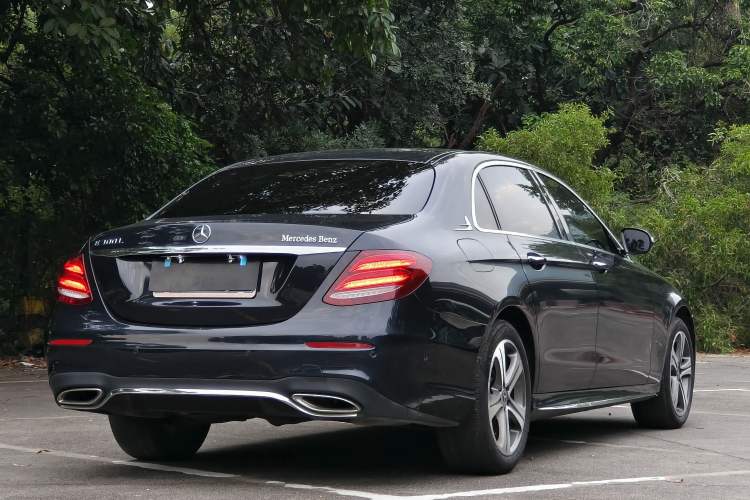 Used Mercedes-Benz E-Class 2018 Facelift E 200 L Sport Edition Exterior 5