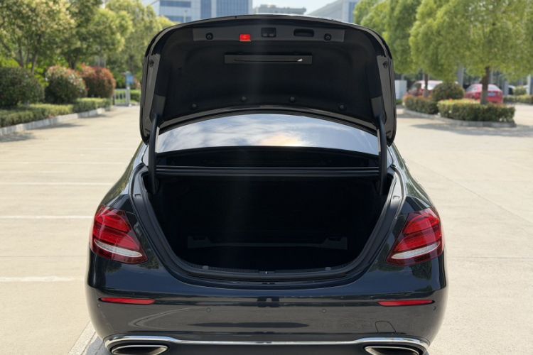 Used Mercedes-Benz E-Class 2018 Facelifted E 300 L Stylish Version Exterior 7
