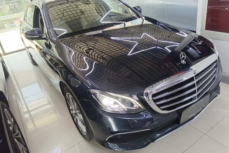 Used Mercedes-Benz E-Class 2018 Facelifted E 300 L Stylish Version Front Right 45 Deg