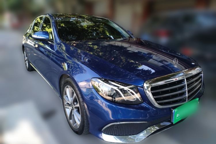 Used Mercedes-Benz E-Class 2018 Facelift E 300 L Luxury Edition Front Right 45 Deg