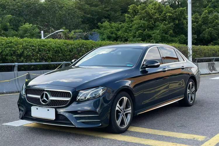 Used Mercedes-Benz E-Class 2018 Facelift E 200 L Sport Edition Guazi used car, China used car export, Used car for sale, Used cars, Cheapest cars for sale