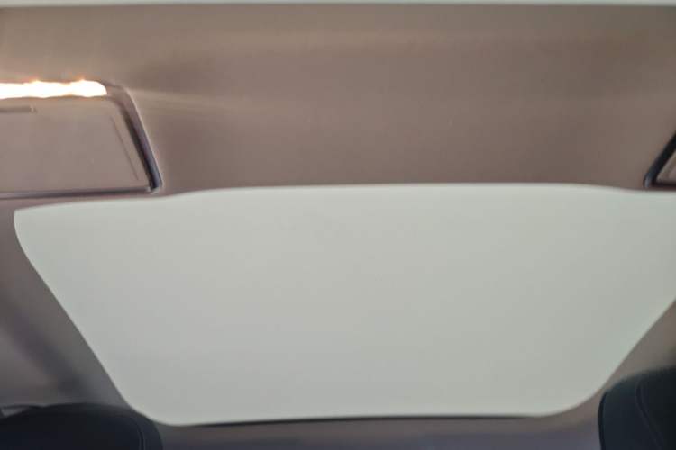 Used Mercedes-Benz E-Class 2018 Restyled E 300 L Sport Luxury Edition Headliner