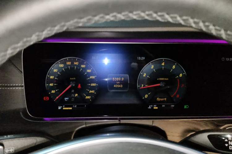Used Mercedes-Benz E-Class 2018 Restyled E 300 L Sporty and Stylish Edition Instrument Cluster