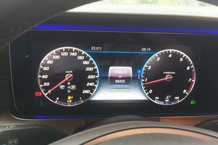 Used Mercedes-Benz E-Class 2018 E 200 L Instrument Cluster