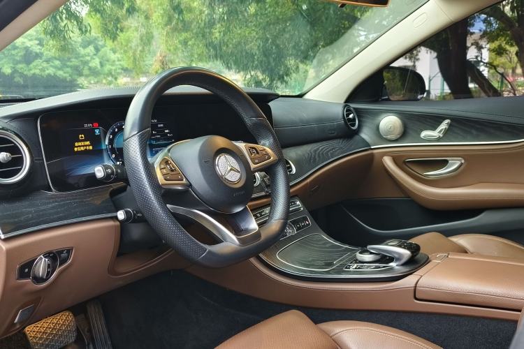 Used Mercedes-Benz E-Class 2018 Facelift E 200 L Sport Edition Interior 2