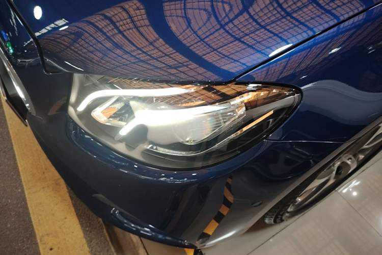 Used Mercedes-Benz E-Class 2018 Restyled E 300 L Sporty and Stylish Edition Left Front Headlight