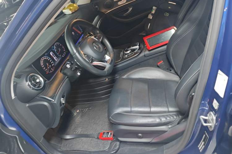 Used Mercedes-Benz E-Class 2018 Restyled E 300 L Sport Luxury Edition Left Front Seat