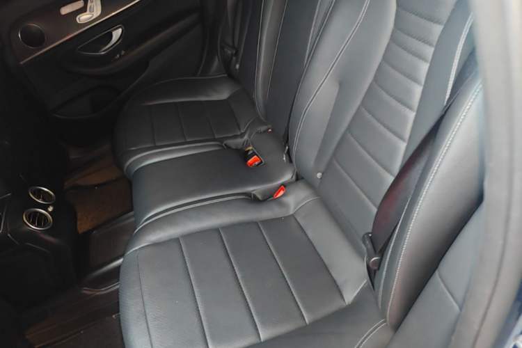 Used Mercedes-Benz E-Class 2018 Restyled E 300 L Sport Luxury Edition Left Rear Seat