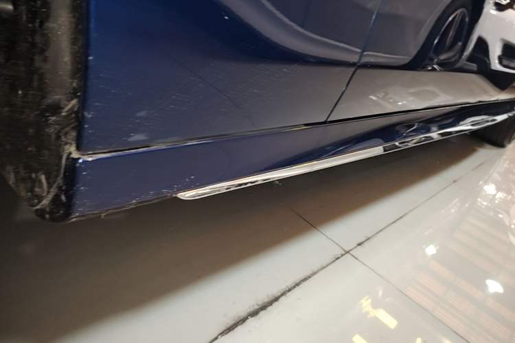 Used Mercedes-Benz E-Class 2018 Restyled E 300 L Sporty and Stylish Edition Left Side Sill