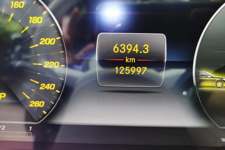Used Mercedes-Benz E-Class 2018 E 200 Coupe Odometer Close Up