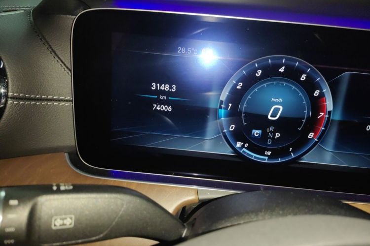 Used Mercedes-Benz E-Class 2018 E 300 L Luxury Model Odometer Close Up