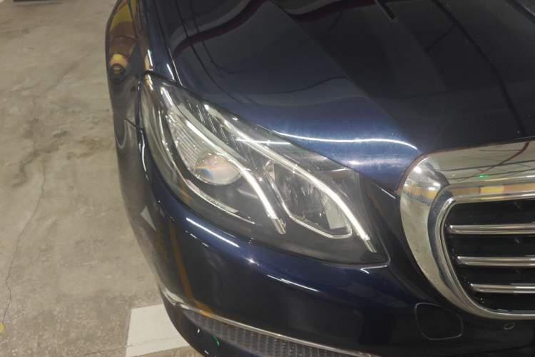 Used Mercedes-Benz E-Class 2018 E 300 L Luxury Model Right Front Headlight