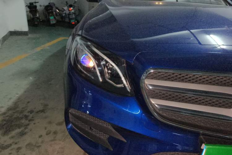 Used Mercedes-Benz E-Class 2018 Restyled E 300 L Sporty and Stylish Edition Right Front Headlight