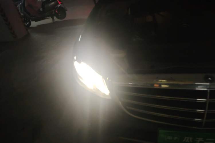 Used Mercedes-Benz E-Class 2018 Facelift E 200 L Right Front Headlight