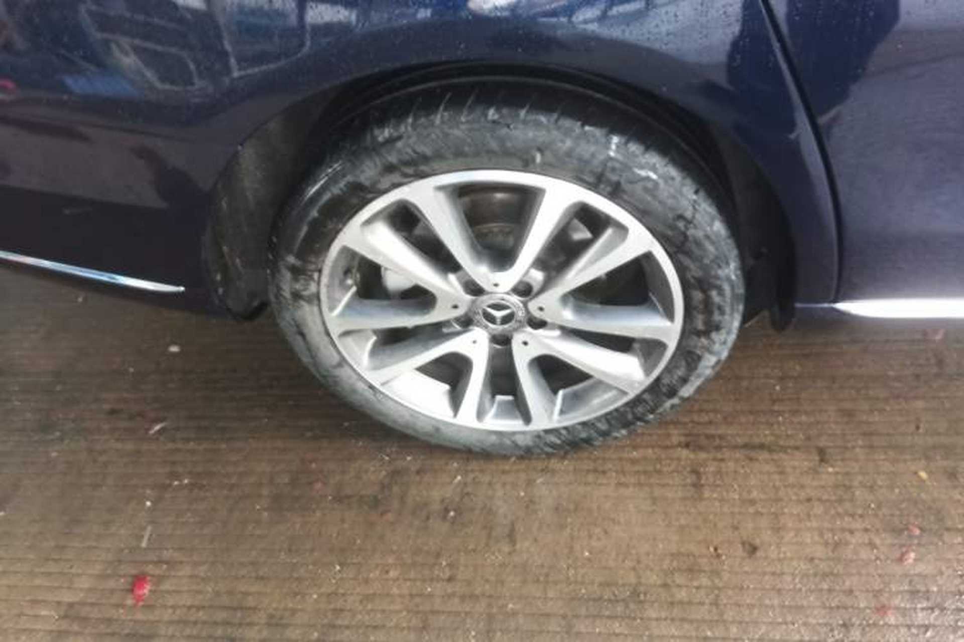 Used Mercedes-Benz E-Class 2018 E 200 L Right Rear Wheel Hub