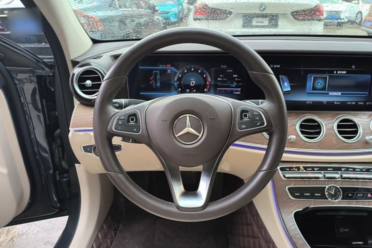 Used Mercedes-Benz E-Class 2018 Facelifted E 300 L Stylish Version Steering Wheel