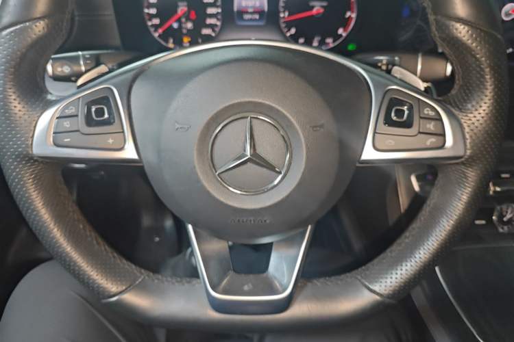 Used Mercedes-Benz E-Class 2018 Restyled E 300 L Sport Luxury Edition Steering Wheel